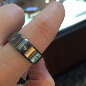 NEW sample ring. Triton tungsten with diamonds